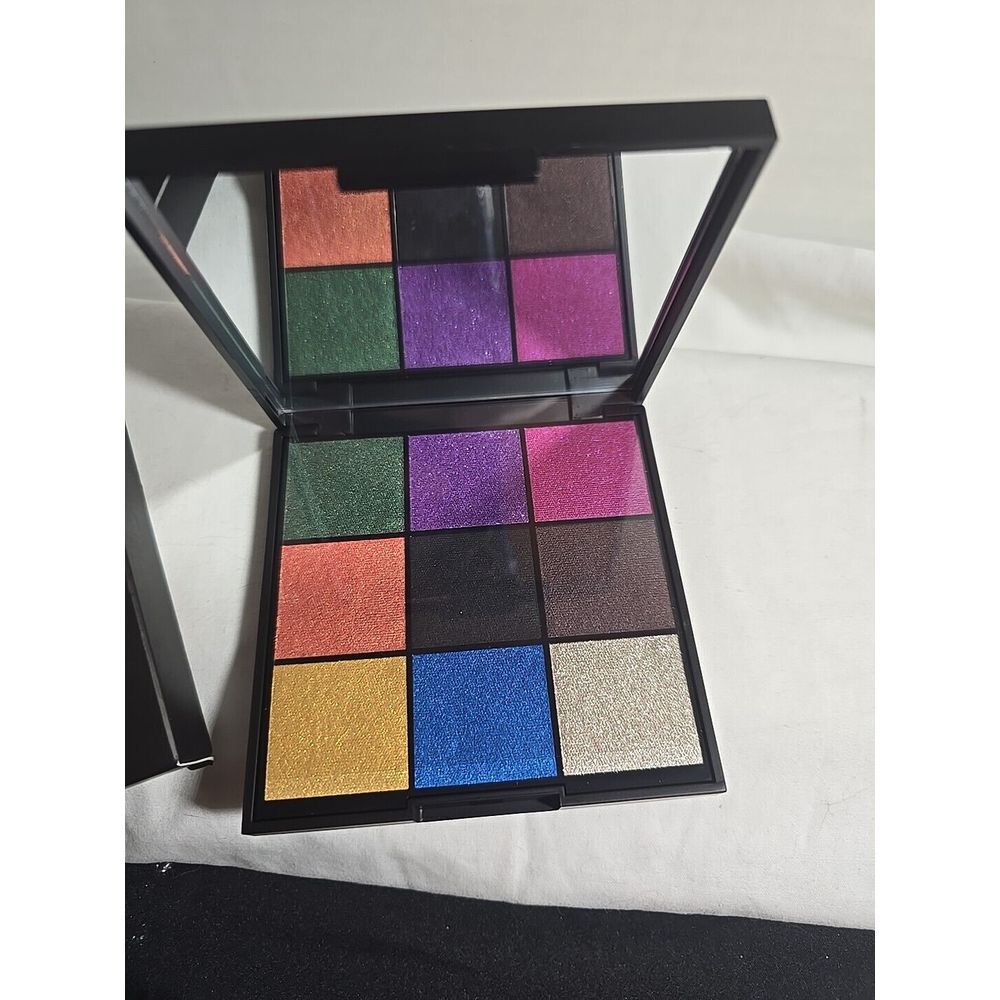 Avon FMG Cashmere  Eyeshadow  Pallette Enchanted Eyes‎